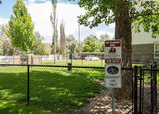 Pet Park at Bluffs Apartments, Bluffdale, UT