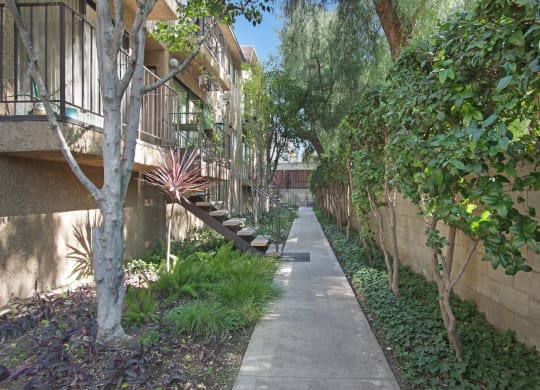 Beautiful Backyard Space at Superior Place, California, 91325