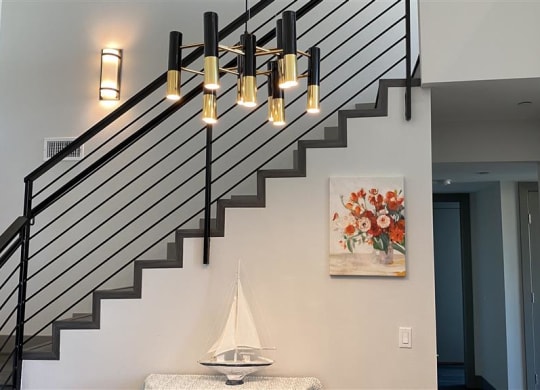 Modern Lightning at The Mansfield at Miracle Mile, Los Angeles