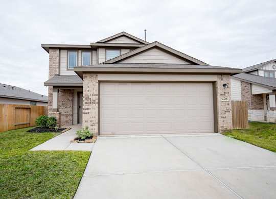 Large Garages at The Village at Caney Mills, Conroe, 77303