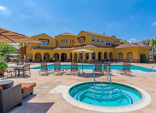 Pool, Hot tub area