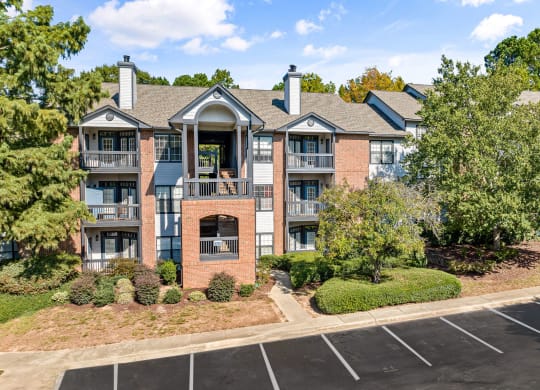exterior view at the falls at rolland park apartments md at View at Lake Lynn, Raleigh, NC 27613