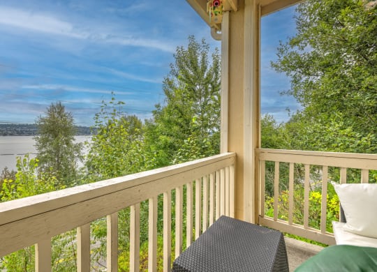 Bella Vista View Of Lake Washington