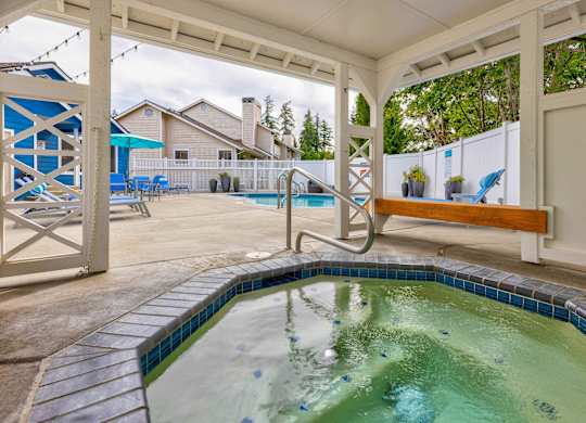 Island Homestead Hot Tub