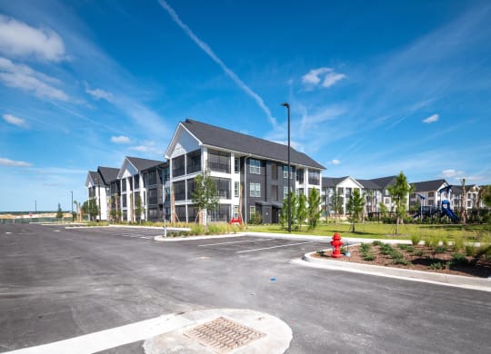 exterior view at the falls at borough park apartments in windsor ct