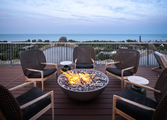 Rooftop Lounge at the Belden Stratford in Chicago, IL 60614