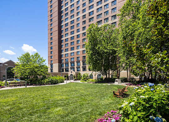 Park at 15 Bank Apartments, White Plains, NY