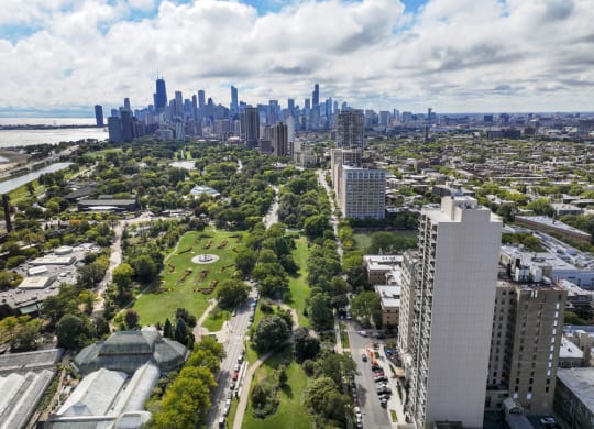an aerial view of the city and its parks  at The Belden Stratford, Chicago, 60614