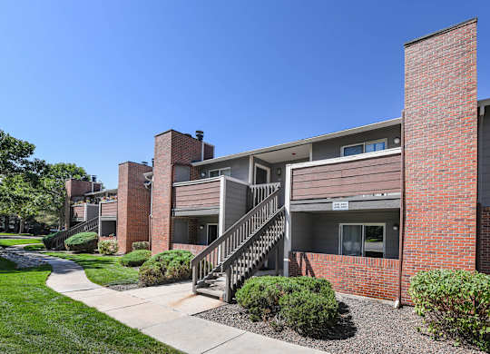 our apartments offer a walkway to the entrance of our building at Verona, Littleton, Colorado