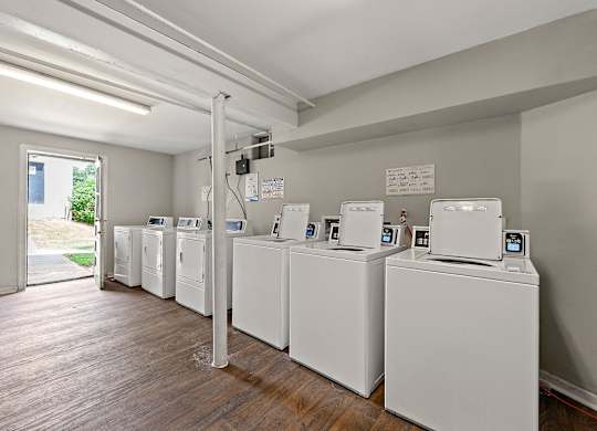 On-site laundry facility at Georgian Oaks Apartments l & ll* Apartments, Smyrna