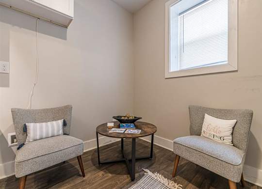 Leasing Center decor at Georgian Oaks Apartments l & ll* Apartments, Georgia