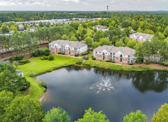 Southpoint Crossing Apartments in Durham, North Carolina Pond with Fountain