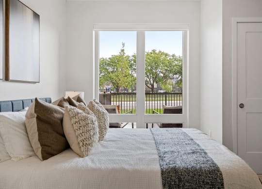 Large Double Bedroom Windows