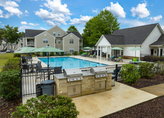 Outdoor Swimming Pool/Grilling Area