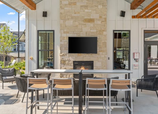 Fireplace Lounge