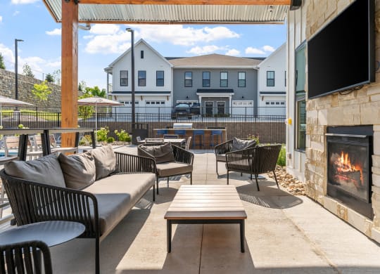 Indoor/Outdoor Fireplace Lounge