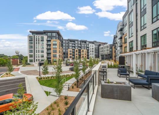 Patio view of Paravel Courtyard