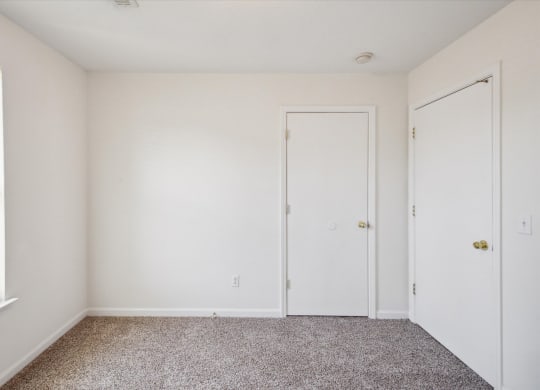 Bedroom with Plush Carpeting