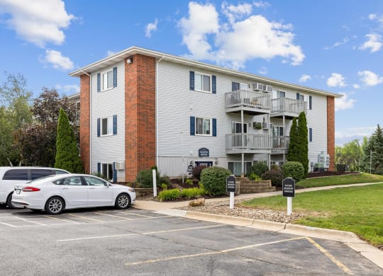 Exterior of Grand Ridge