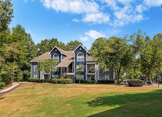 Exterior of Oak Hollow