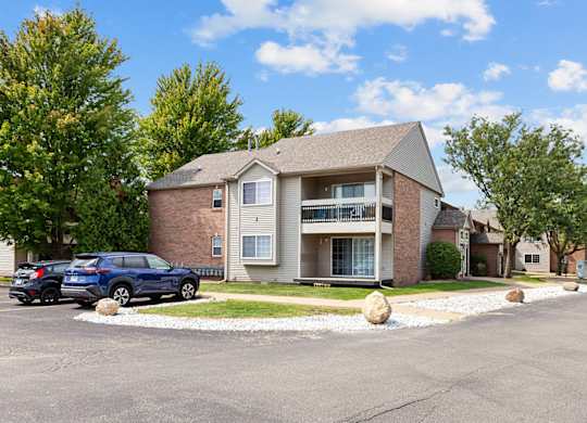 Exterior of Knoxville Pointe