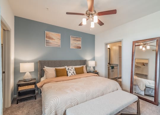 Bedroom With Attached Bathroom & Walk-In Closet