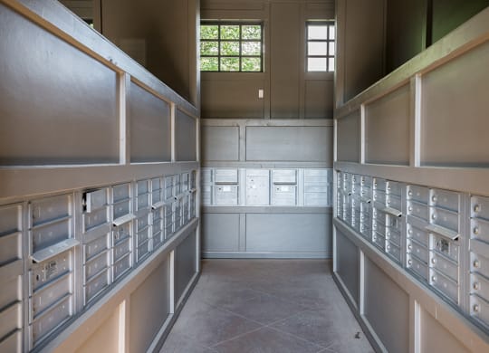 Mail Center