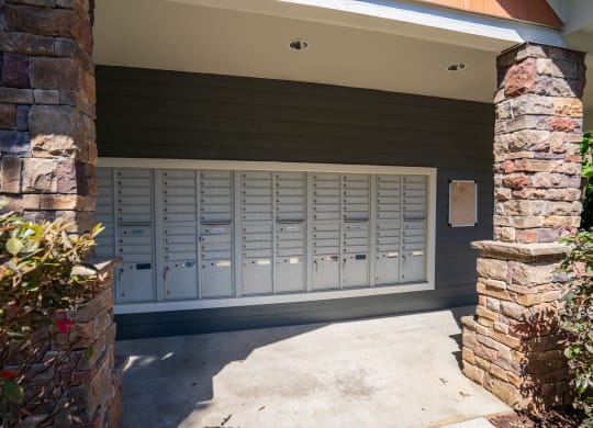 Outdoor Mail Center
