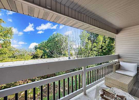 Expansive Balcony