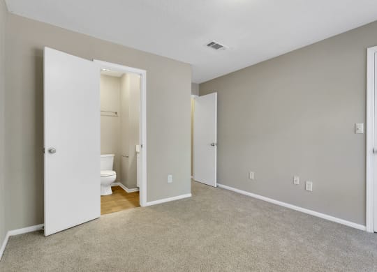 Bedroom with Bathroom Access