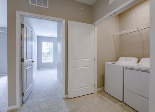 Full-Size Washer/Dryer