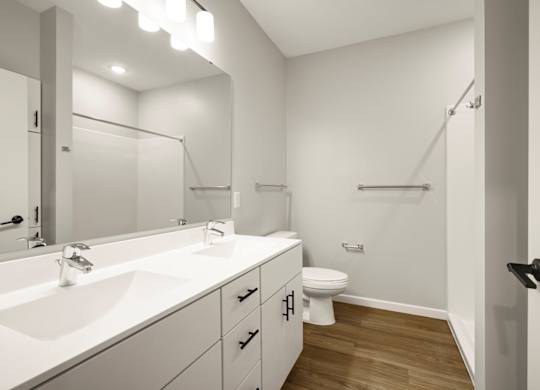 Bathroom with Modern Finishes