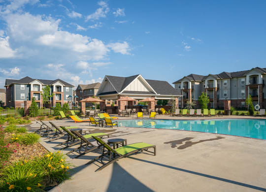 Sundeck Pool Lounge Chairs