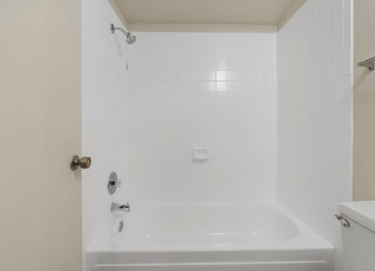 Bathroom at Townhomes on the Park Apartments in Phoenix AZ Nov 2020 (2)
