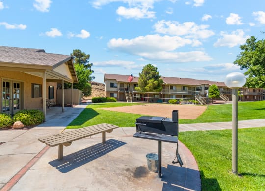 BBQ Grill at Kingman Station Apartments