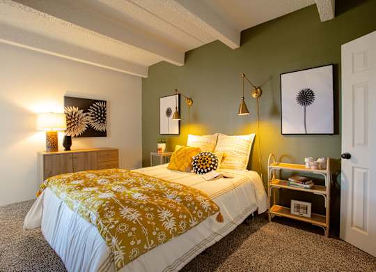 Bedroom at Los Altos Towers Apartments in Albuquerque NM
