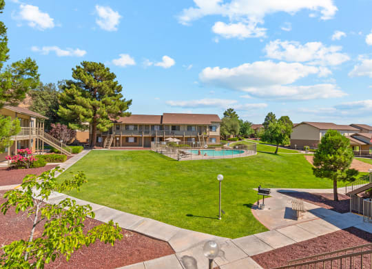 Courtyard at Kingman Station Apartments