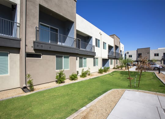 Courtyard at Senderos at South Mountain in Phoenix AZ September 2020