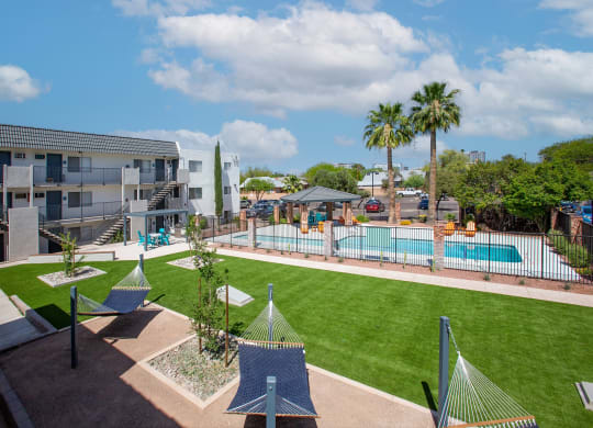 Courtyard at The Link at 4th Ave Apartments