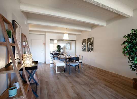 Dining Area at Los Altos Towers Apartments in Albuquerque NM