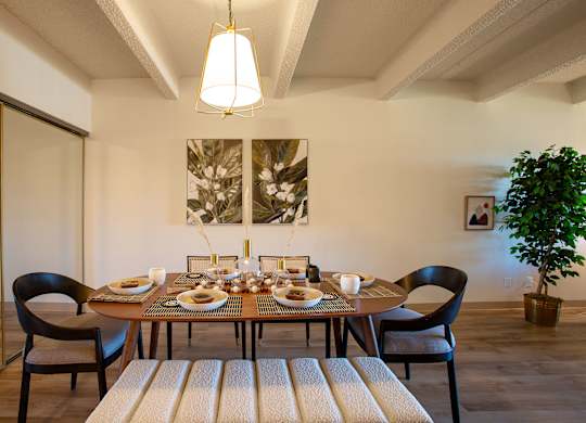 Dining Area at Los Altos Towers Apartments in Albuquerque NM