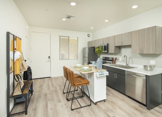 Full Kitchen at Cabana Bridges Apartments in Tucson Arizona