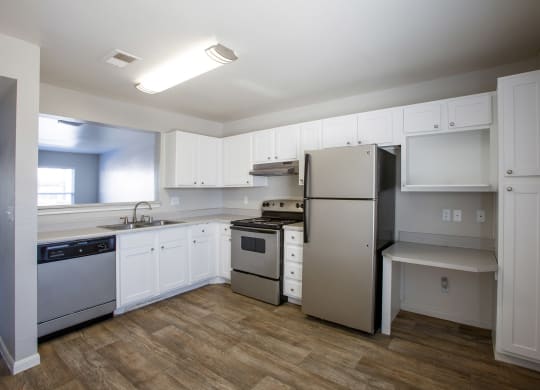 Full Kitchen at The Bluffs at Tierra Contenta Apartments in Santa Fe New Mexico