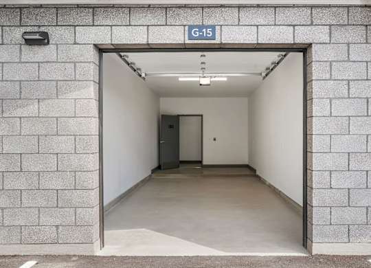 A tunnel with a sign that says G-15 on it.