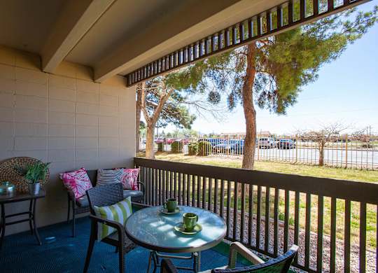 Patio at Los Altos Towers Apartments in Albuquerque NM