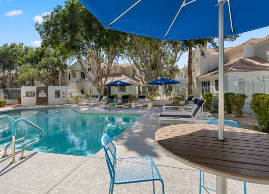 Pool and Lounge Area at Haven at Arrowhead Apartment Homes in Glendale Arizona