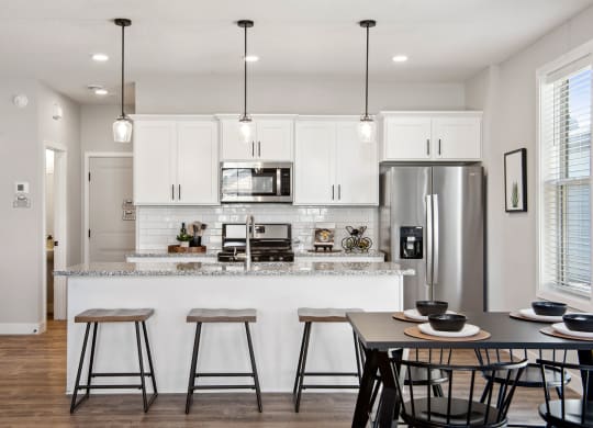Canvas at Inver Grove _ Kitchen and Dining