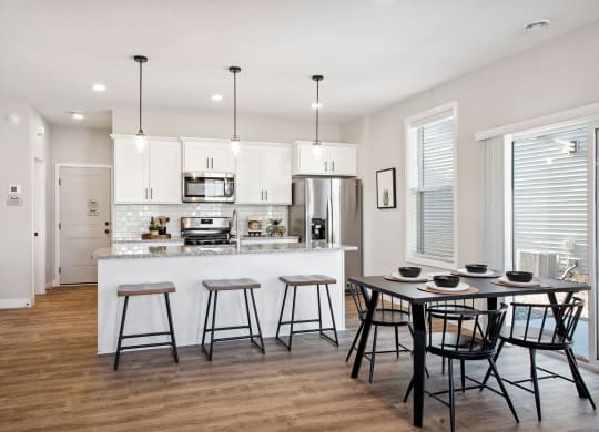 Canvas at Inver Grove _ Kitchen and Dining