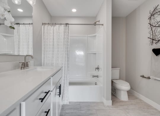 Canvas at St Croix _ Bathroom w/ Tub
