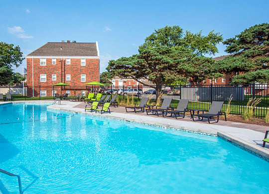 Element at Valley West _ Outdoor Swimming Pool